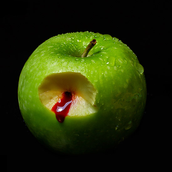 АГОНИЈА ЛАУРЕ ЛЕНБАХ